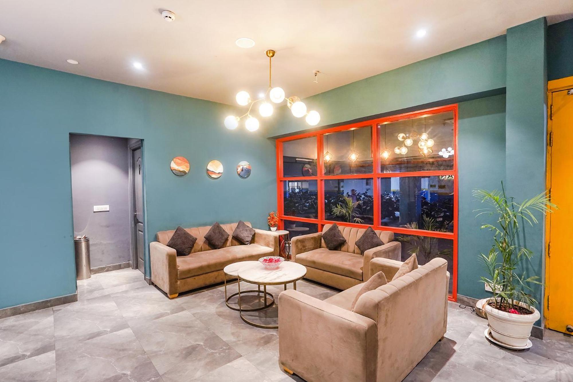 Fabhotel Prime Cloud 9 Газиабад Екстериор снимка